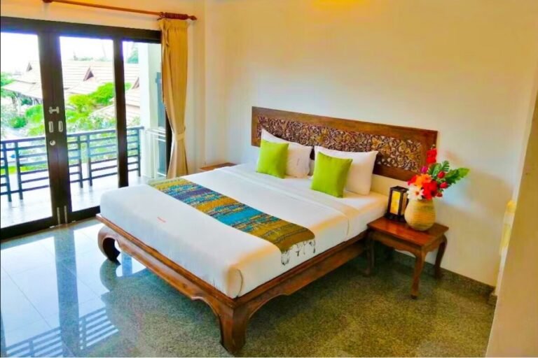 poolsawat deluxe single room 900 600